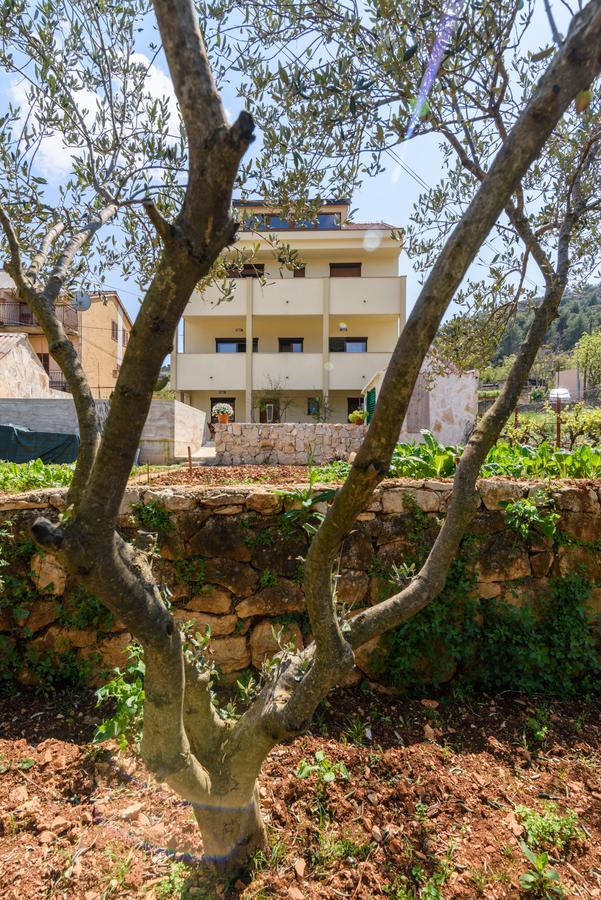 Apartmani Marko I Ana مارينا المظهر الخارجي الصورة