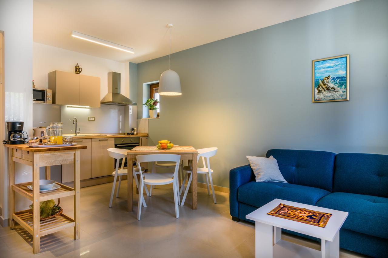 Apartmani Marko I Ana مارينا المظهر الخارجي الصورة