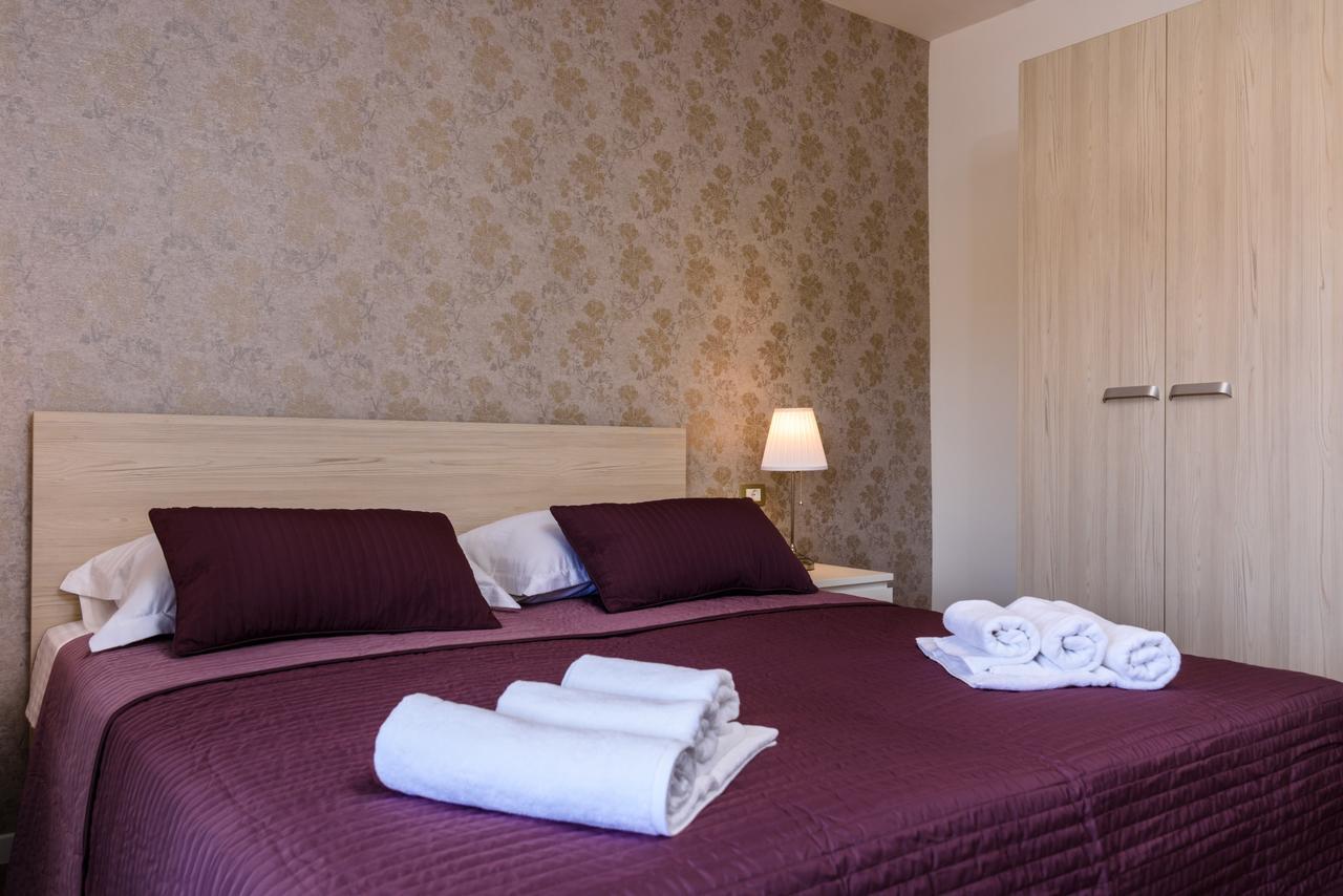 Apartmani Marko I Ana مارينا المظهر الخارجي الصورة