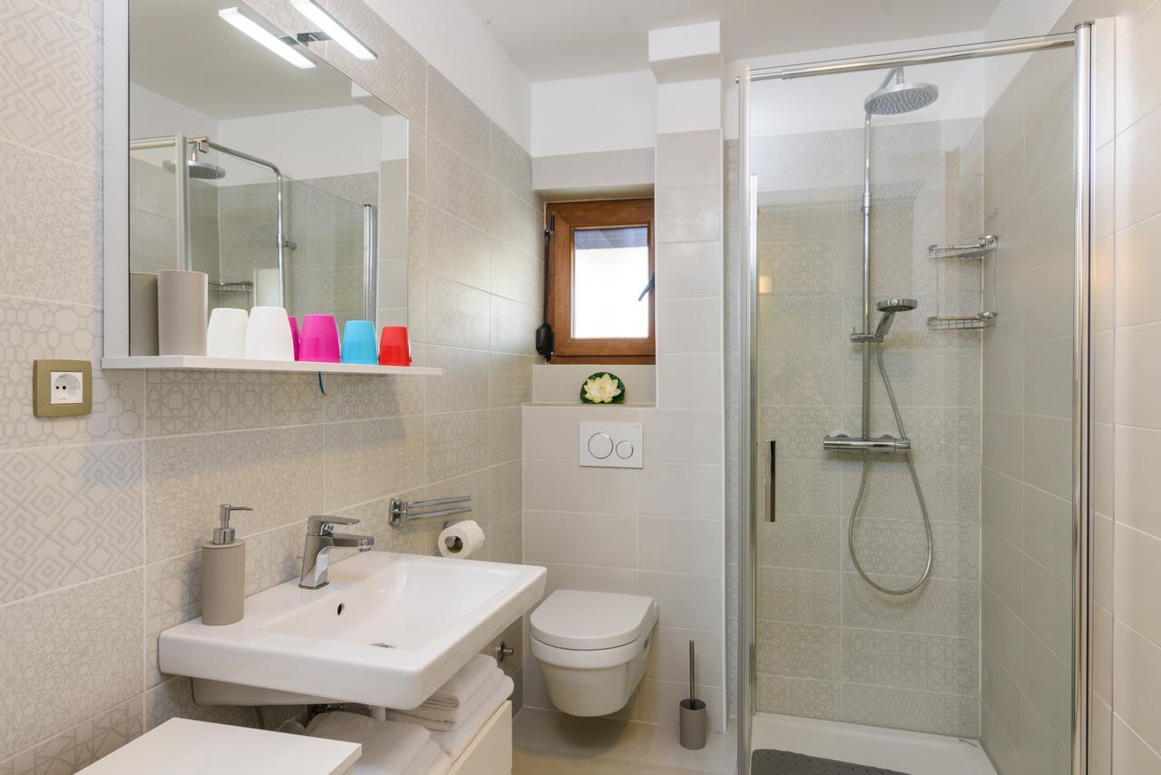 Apartmani Marko I Ana مارينا المظهر الخارجي الصورة