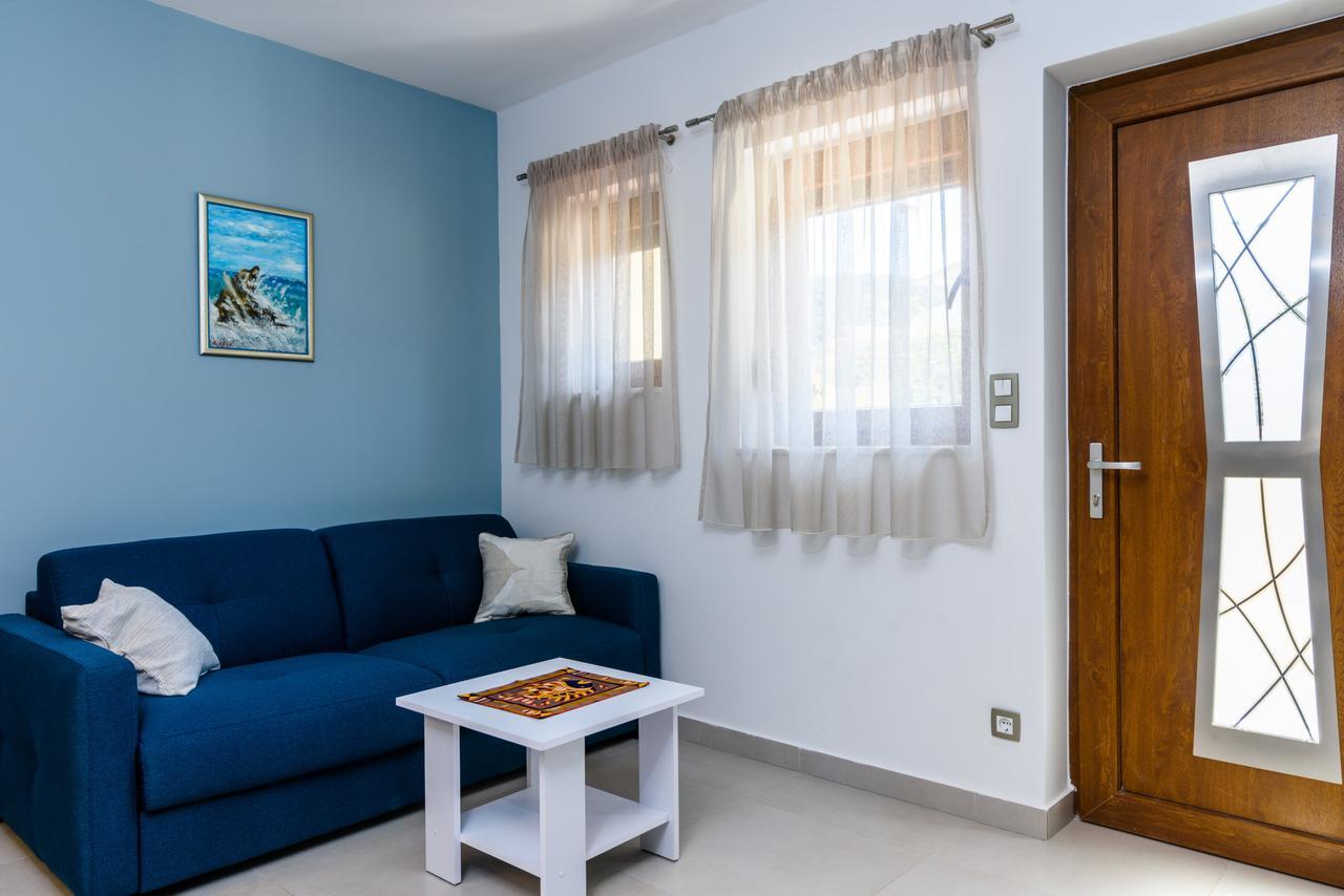 Apartmani Marko I Ana مارينا المظهر الخارجي الصورة