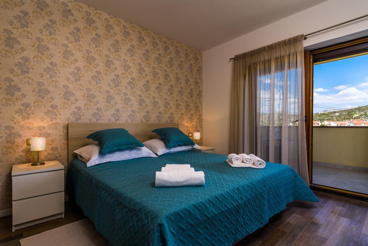 Apartmani Marko I Ana مارينا المظهر الخارجي الصورة