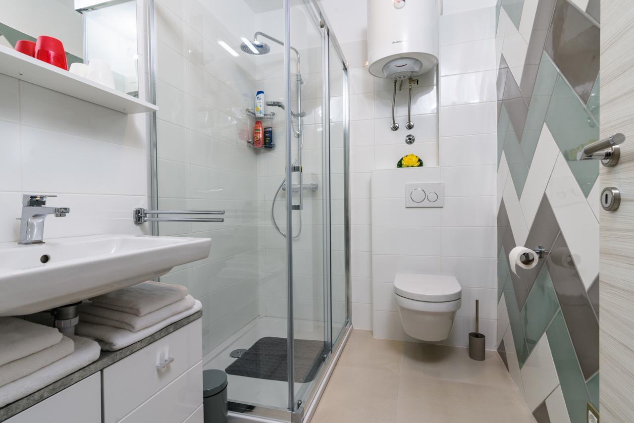 Apartmani Marko I Ana مارينا المظهر الخارجي الصورة