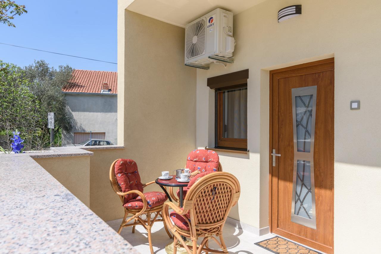Apartmani Marko I Ana مارينا المظهر الخارجي الصورة
